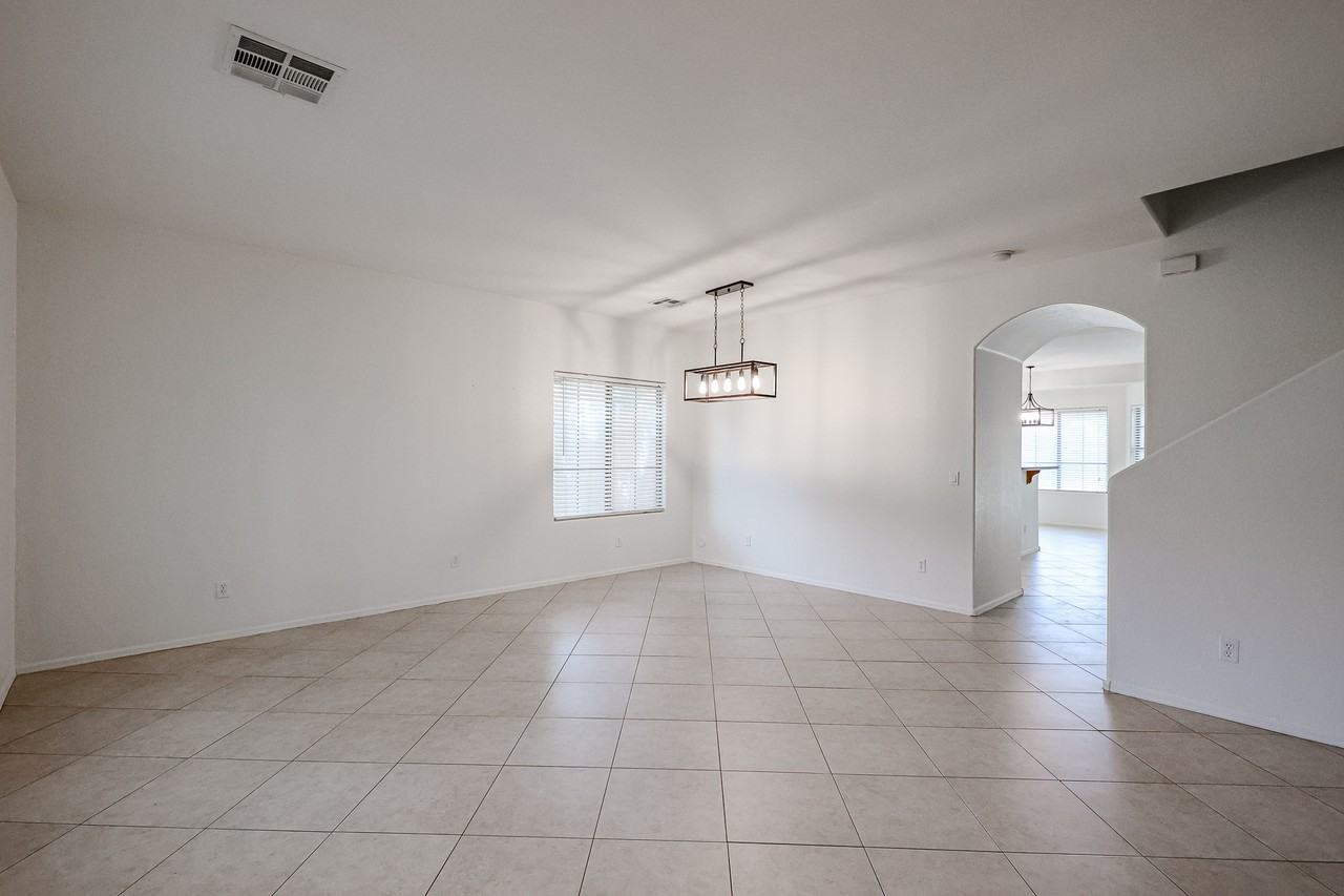 3481 E Vernon St - Photo 3 of 46