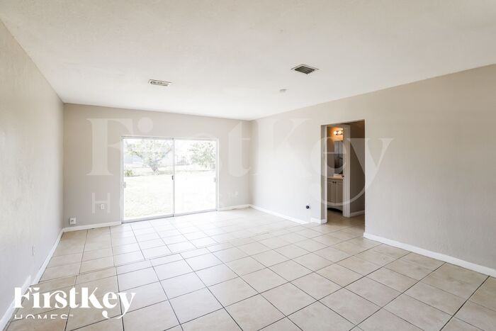 1331 Nw 176th Ter - Photo 2 of 16
