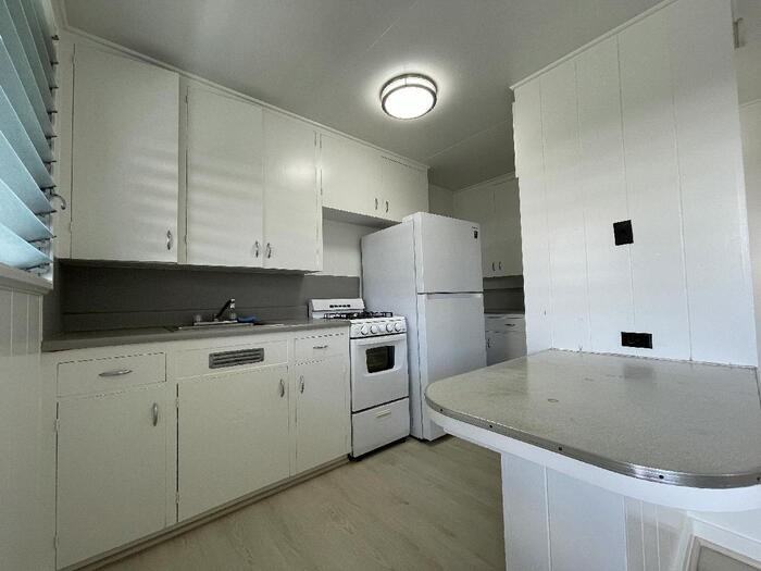 830 Coolidge St #6 - Photo 3 of 5