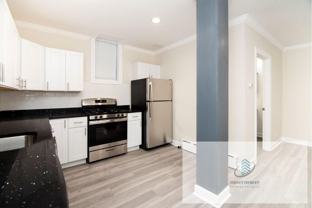 646 W Roscoe St - Photo 1 of 1