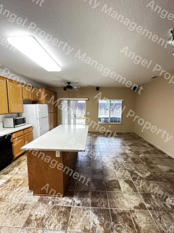 8203 Red Elk Dr #1 - Photo 3 of 11