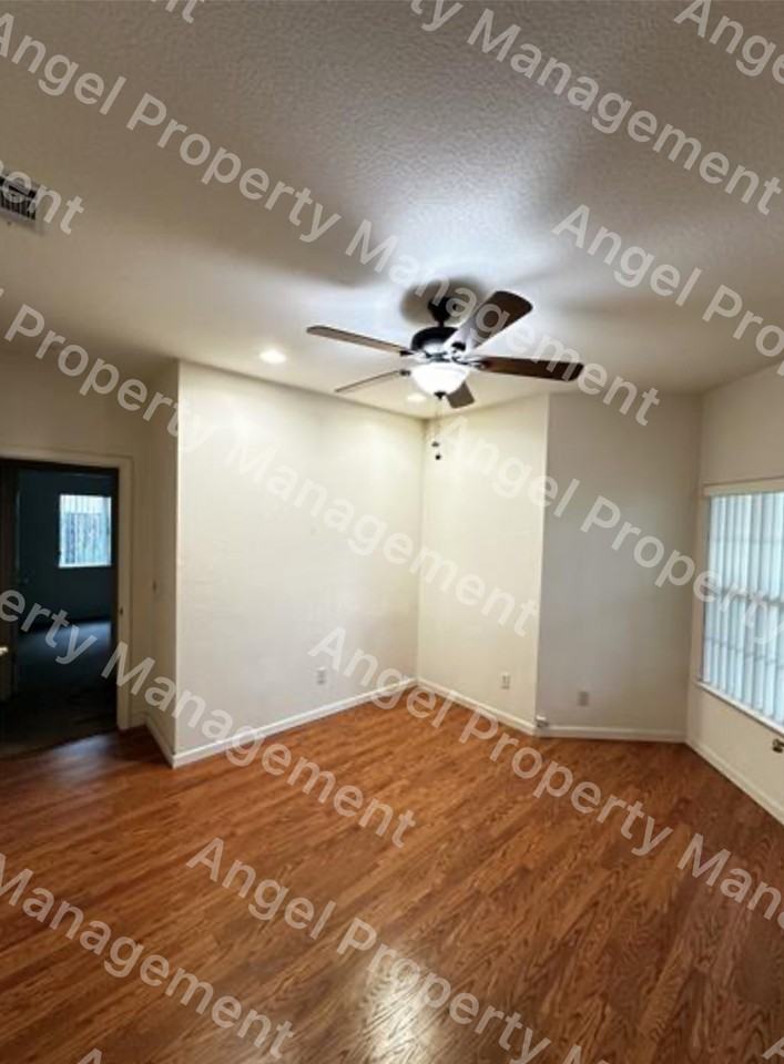 8203 Red Elk Dr #1 - Photo 4 of 11