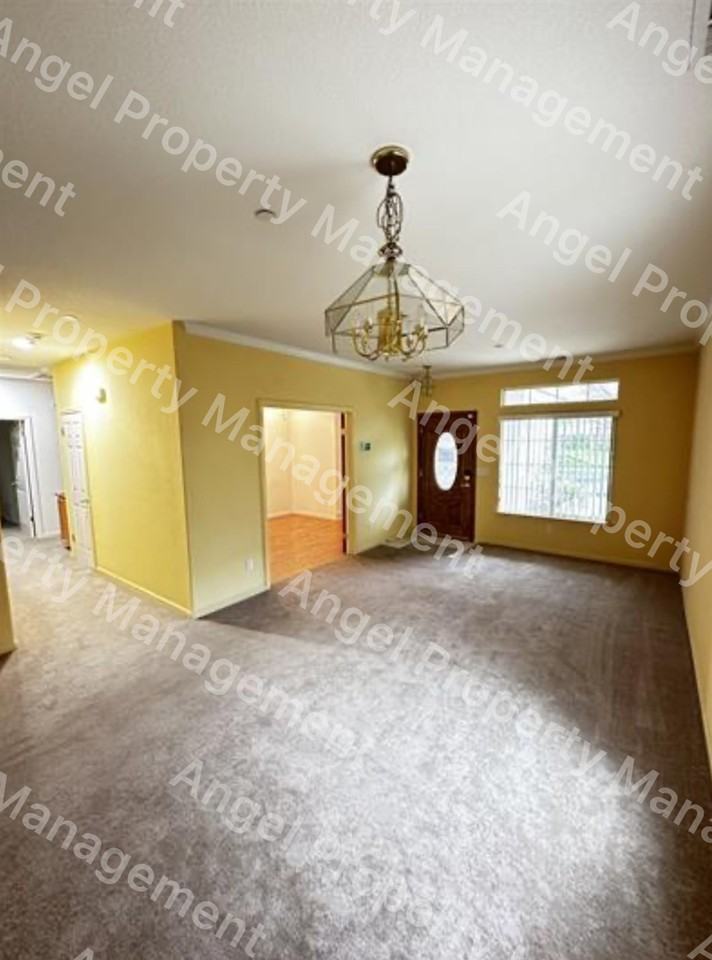 8203 Red Elk Dr #1 - Photo 7 of 11