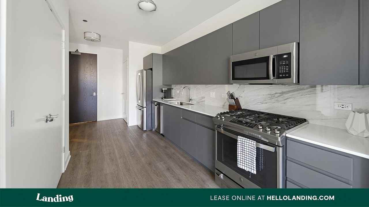 740 N Aberdeen St - Photo 2 of 28