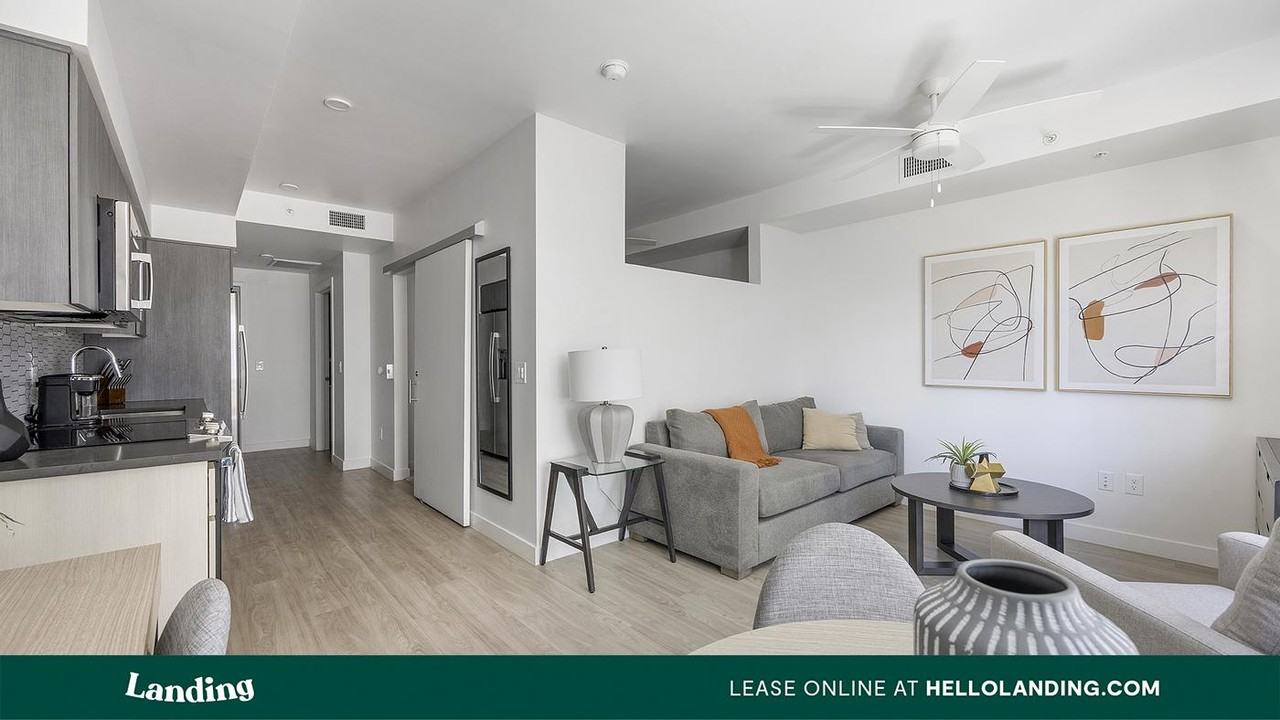 707 S Farmer Ave - Photo 2 of 50