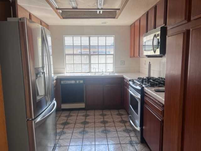 9228 Del Mar Drive - Photo 3 of 15