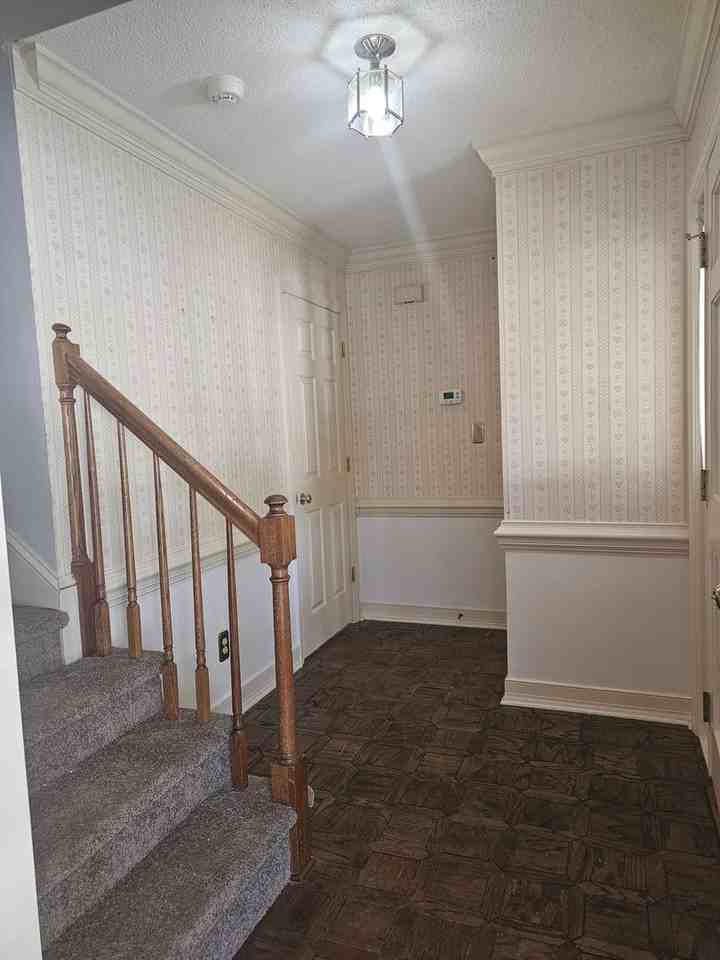 250 Lofton Dr - Photo 3 of 15