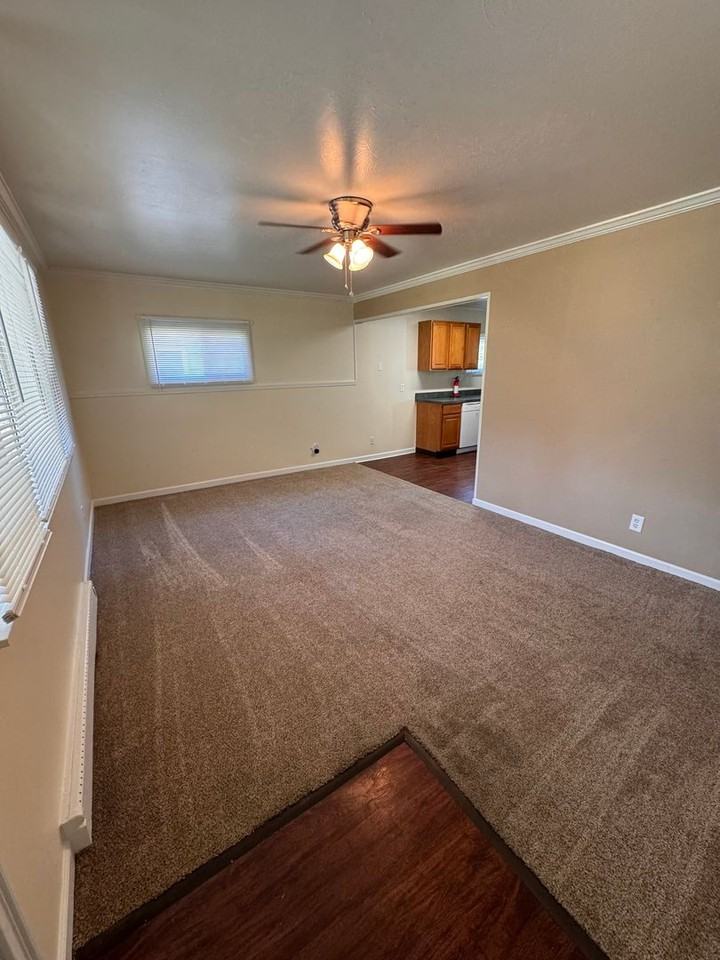 275 S Edgehill Ave - Photo 6 of 17