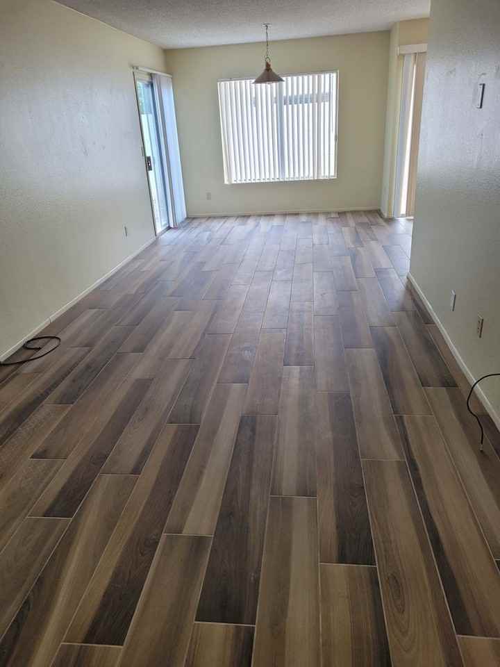 750 East Michelle Drive - Photo 3 of 7