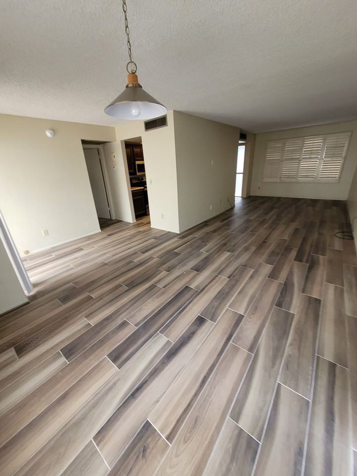 750 East Michelle Drive - Photo 4 of 7