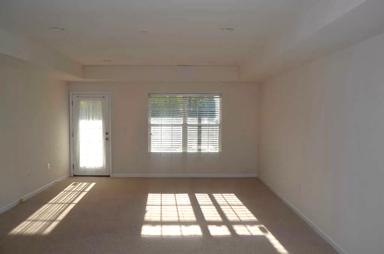 449 Lazy Creek Ln - Photo 7 of 16