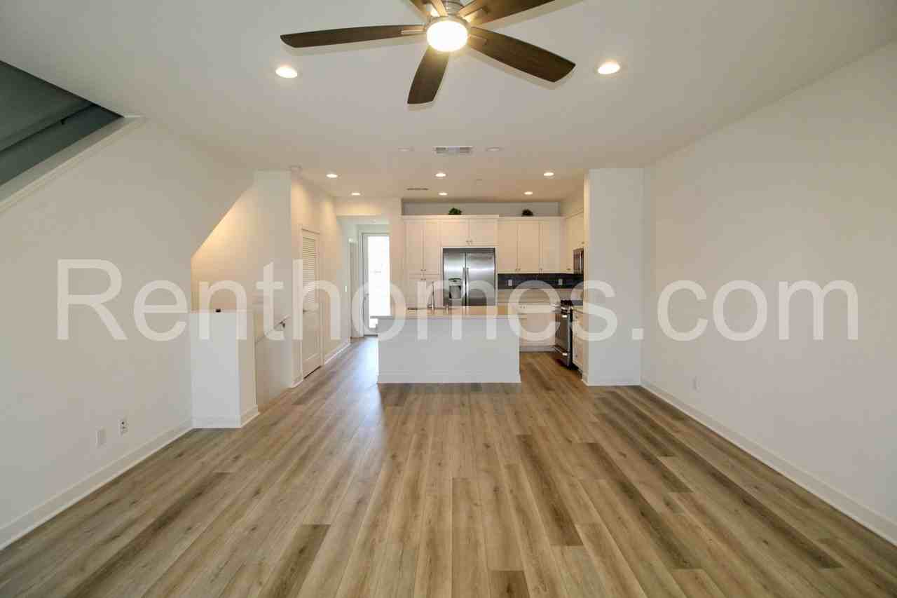 1716 Discovery Falls Dr #127 - Photo 6 of 28