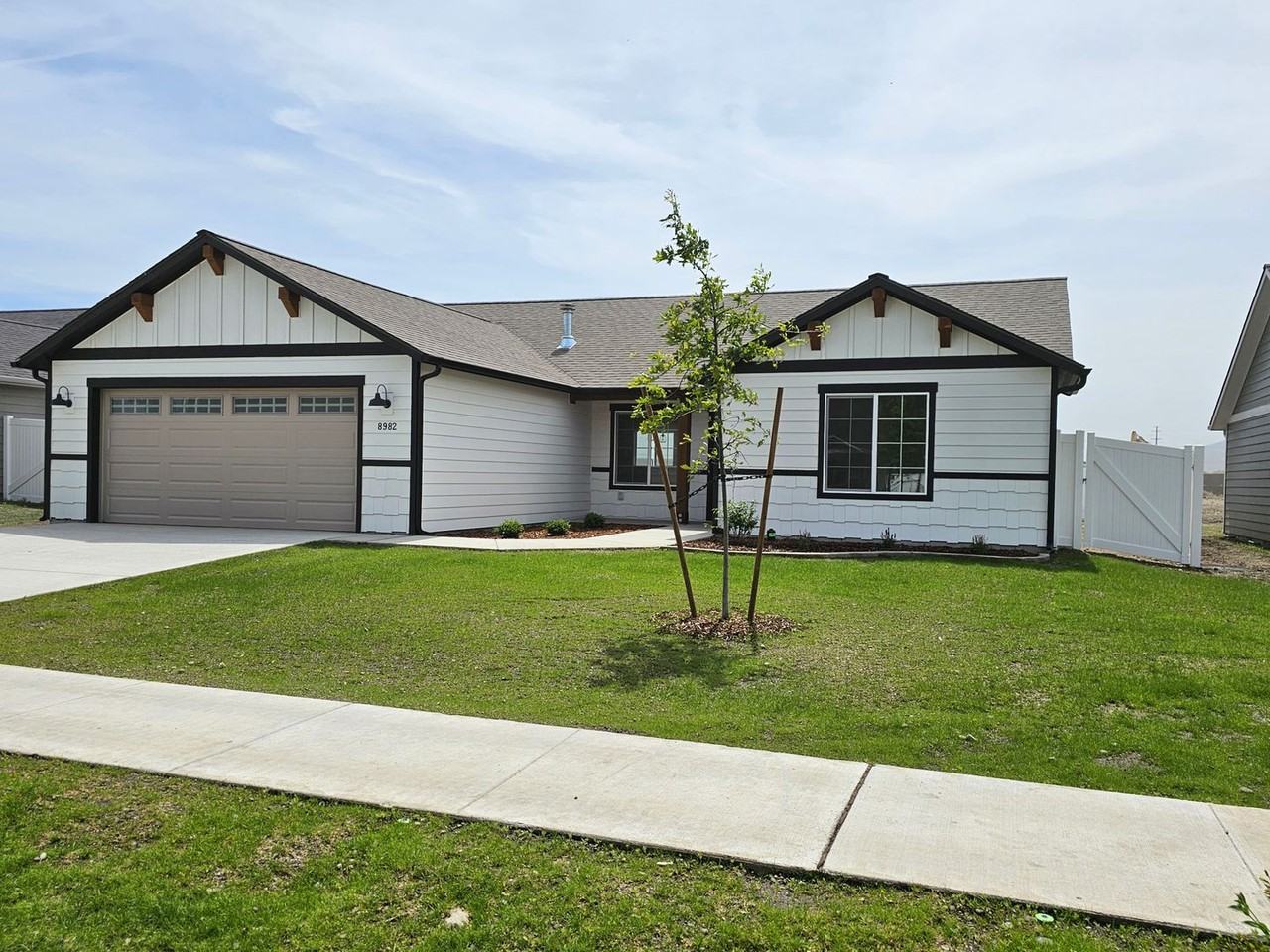 8982 W Disc Ave - Photo 2 of 36