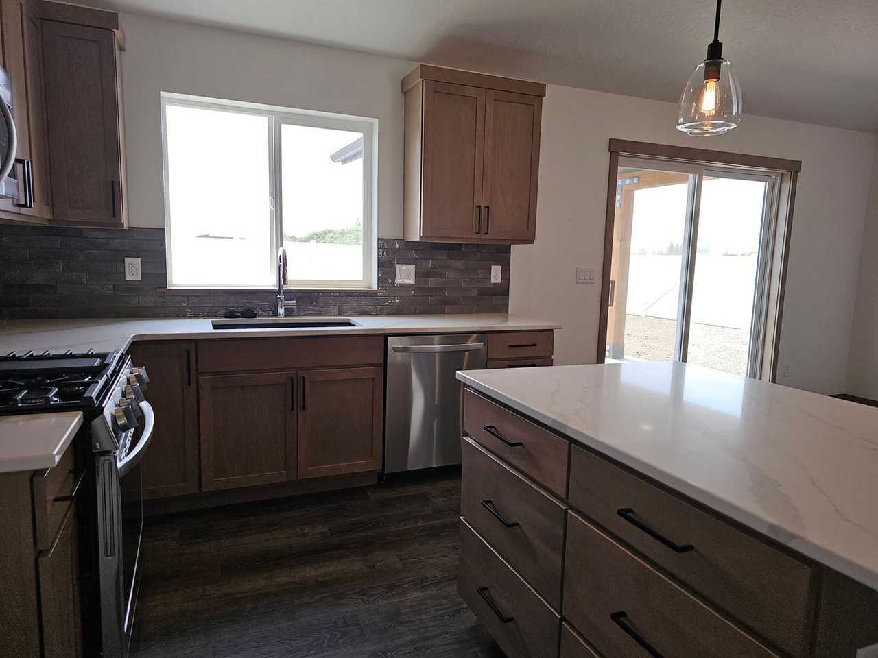 8982 W Disc Ave - Photo 4 of 36