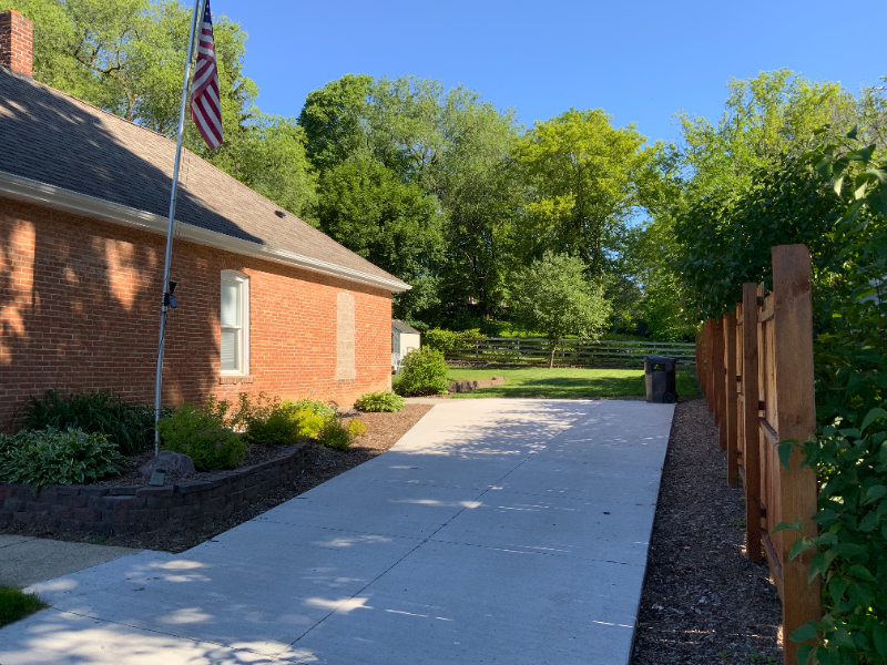 111 Oman St - Photo 3 of 17