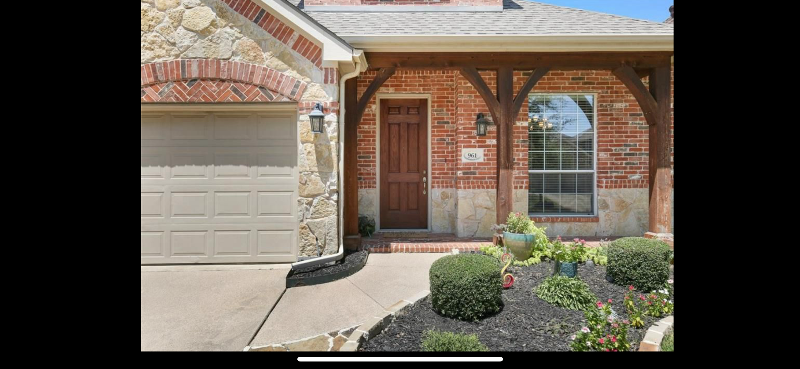 961 Noble Ave - Photo 2 of 20