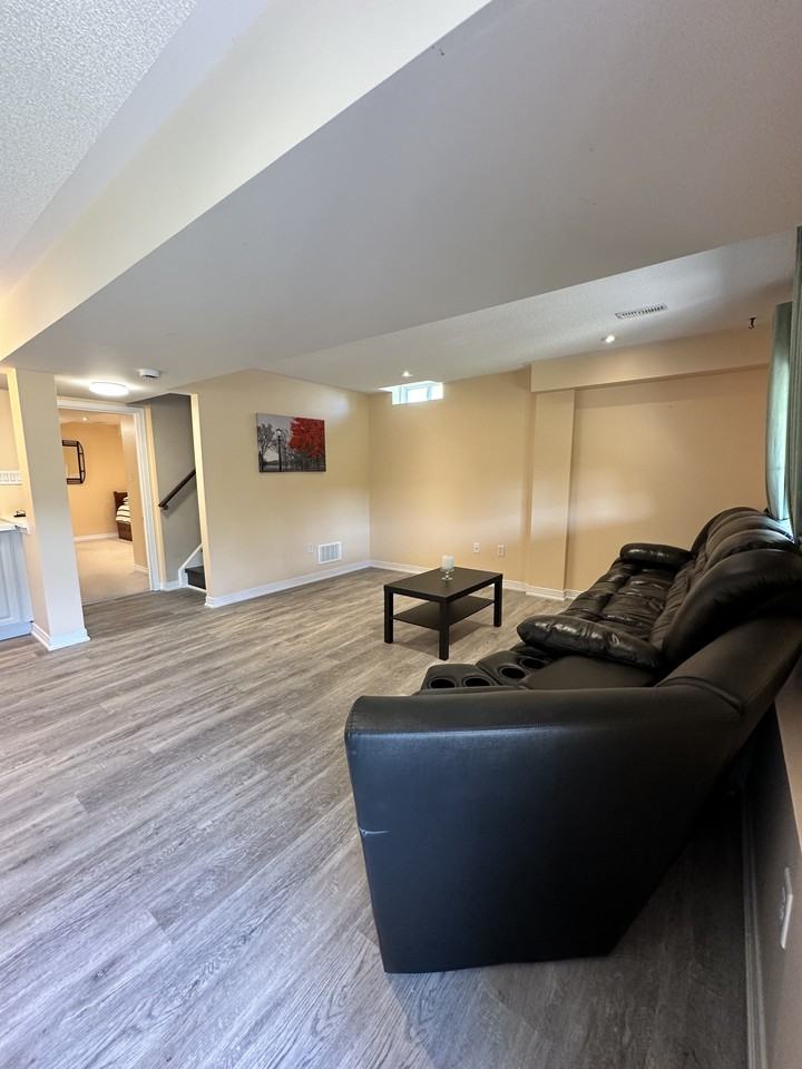 22 Goulden Crescent - Photo 5 of 15