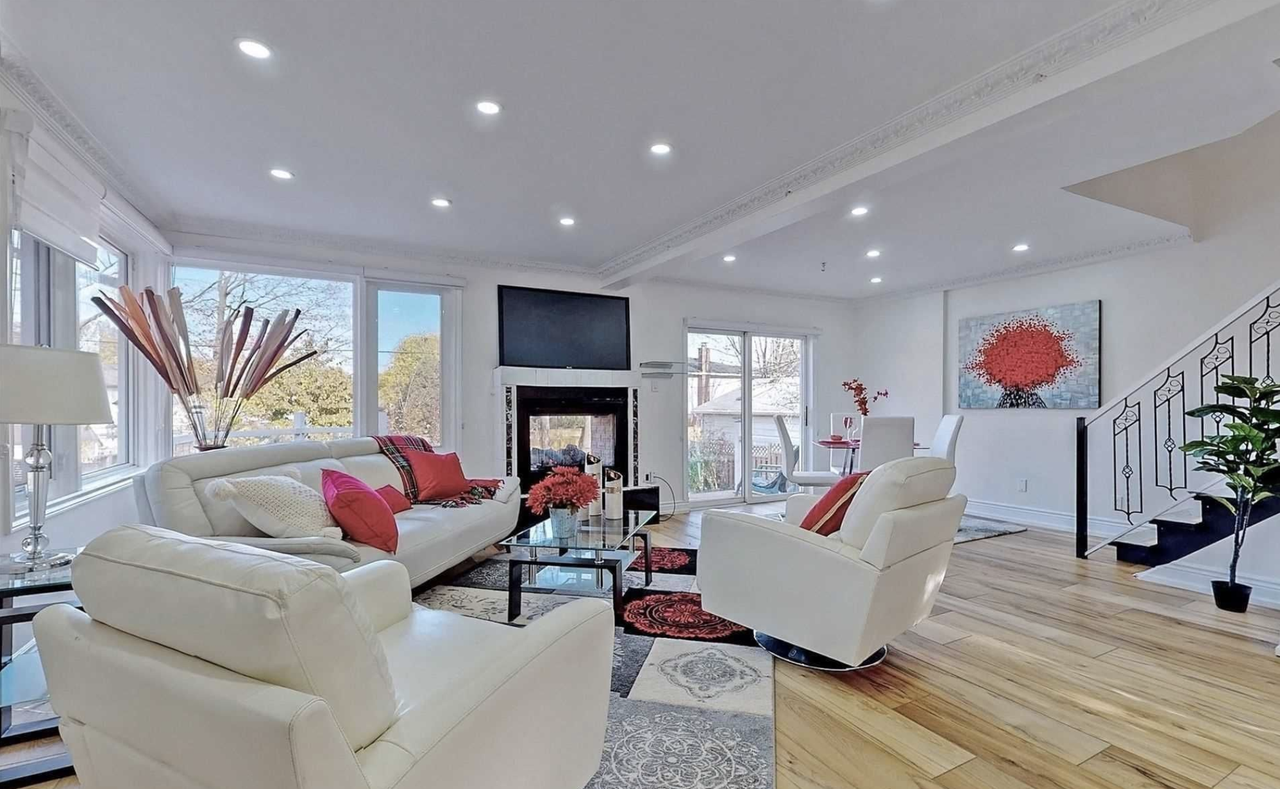 1435 Augustine Drive - Photo 2 of 18