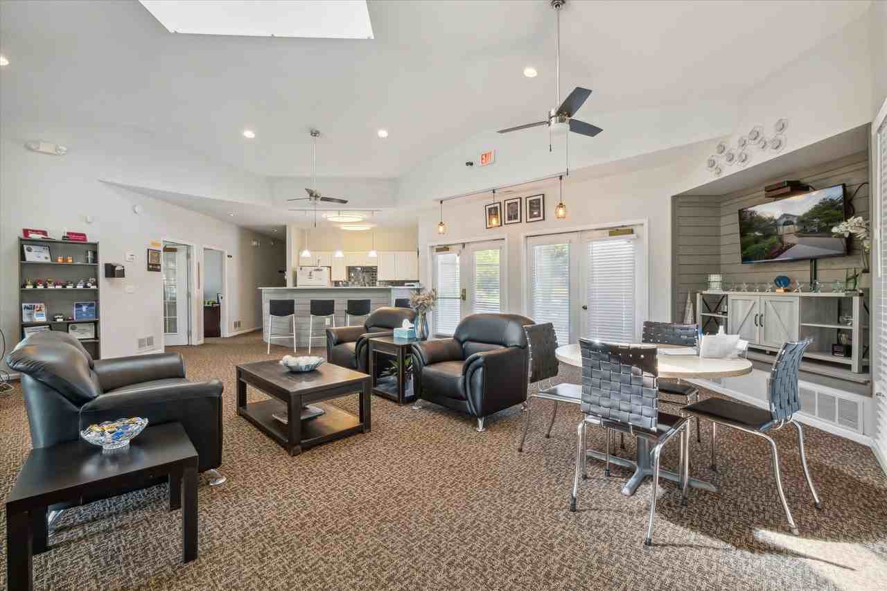 Lakeside Park - Photo 5 of 50