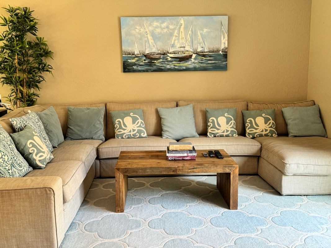 5 Tiara Ct - Photo 2 of 16