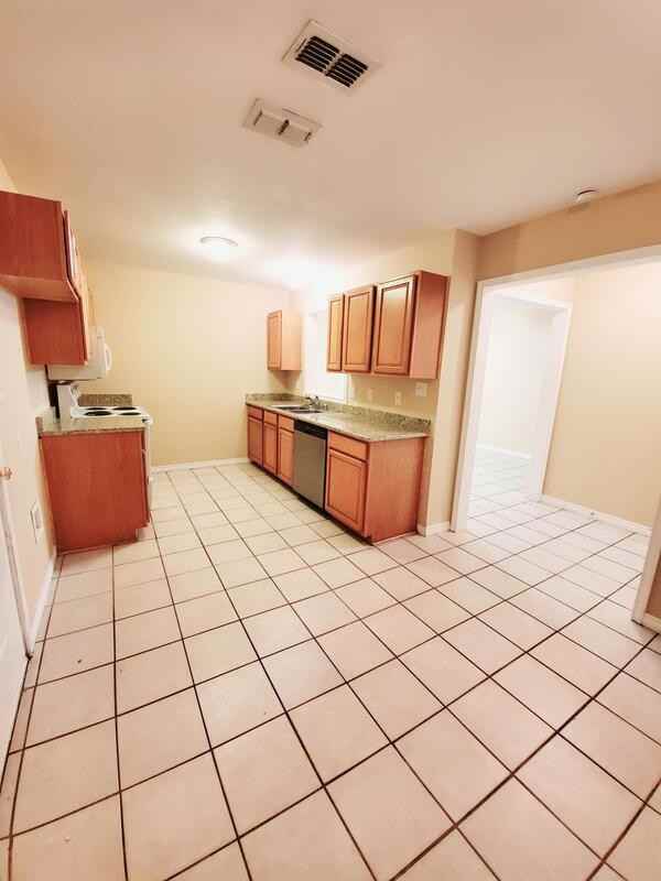 2728 Mcdonald Rd - Photo 3 of 22