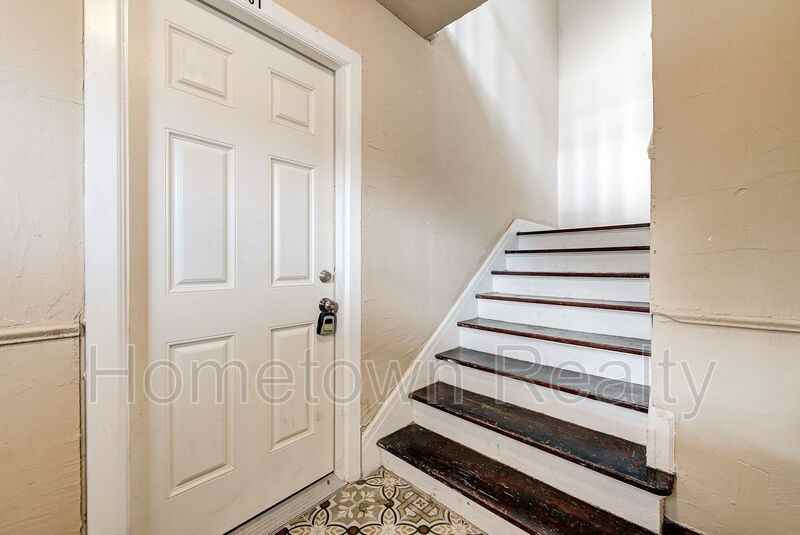 2231 Nw 12th St - Photo 2 of 32