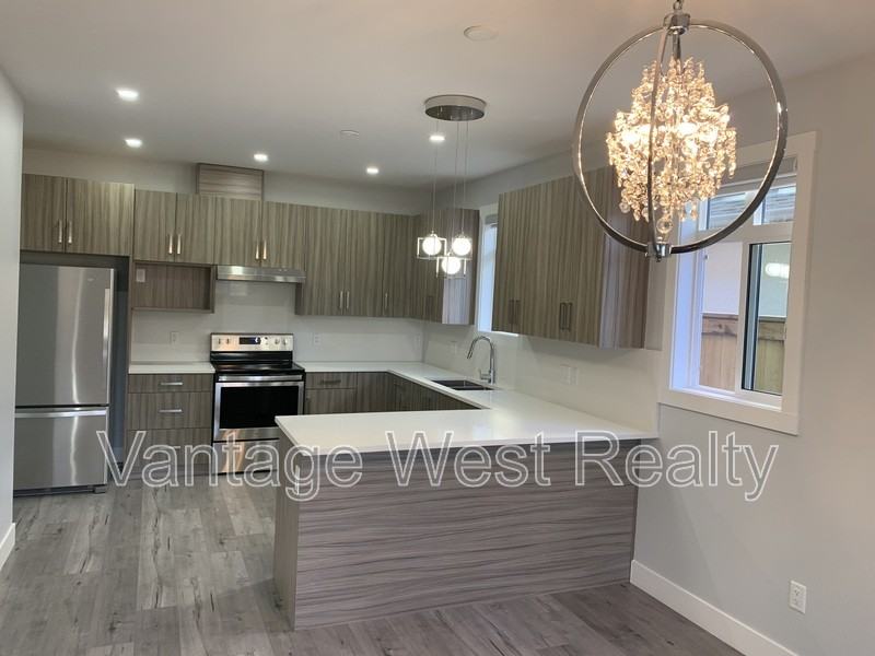 750 Glenwood Ave - Photo 2 of 9