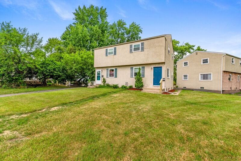 588 Georgian Dr - Photo 2 of 27