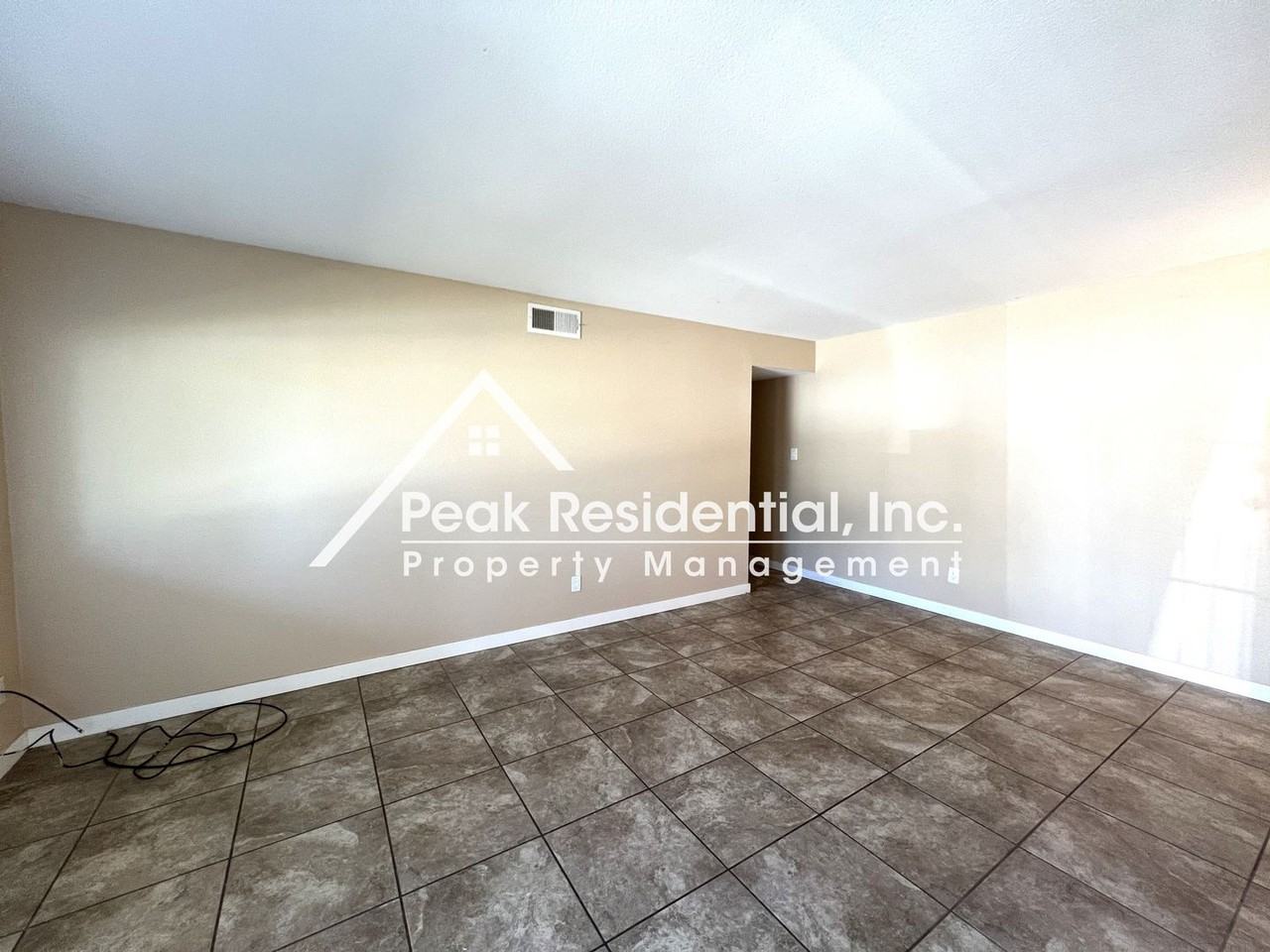 3101 Gardendale Rd - Photo 3 of 14