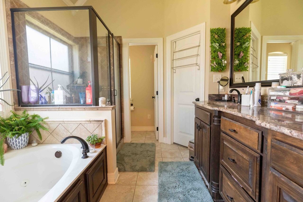 309 Wood Spgs - Photo 7 of 11