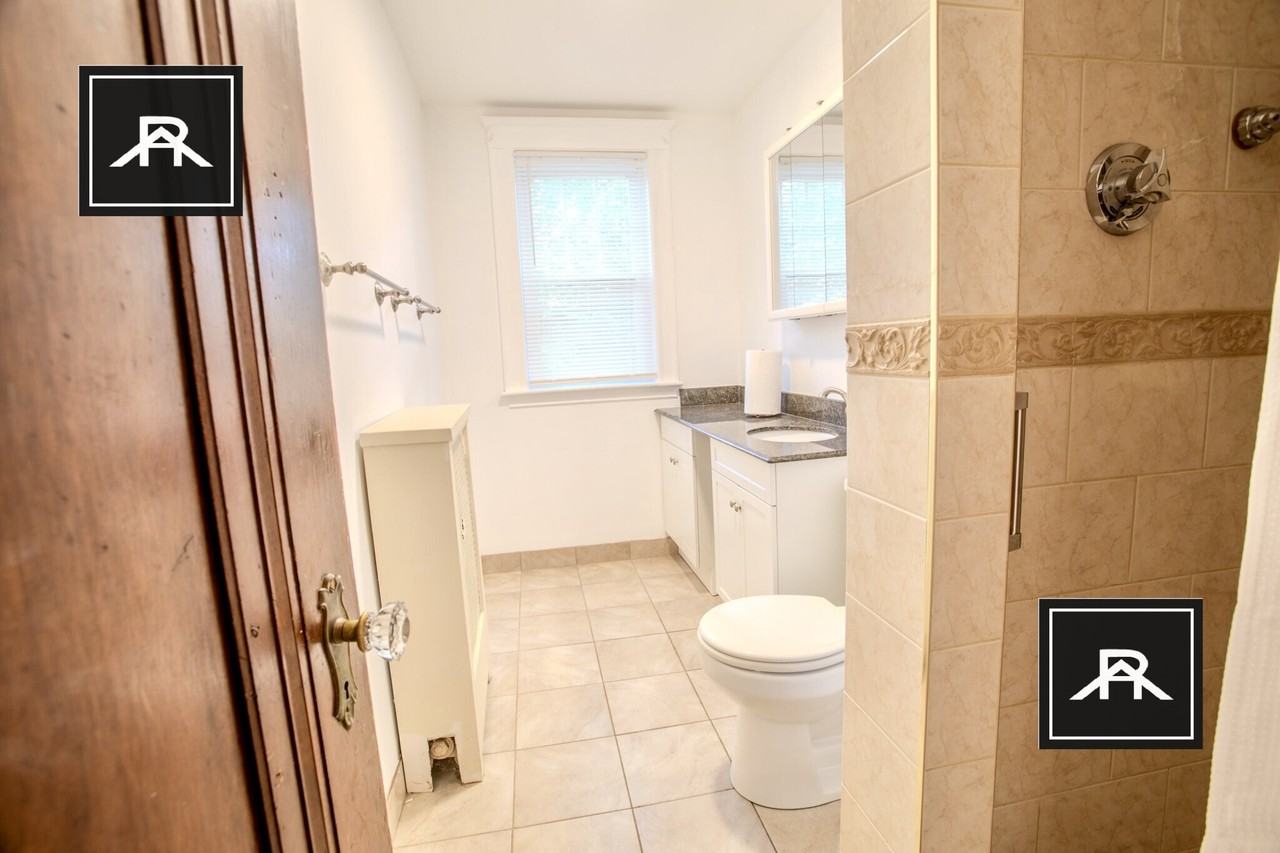 40A Kirkwood Rd #1B - Photo 5 of 6