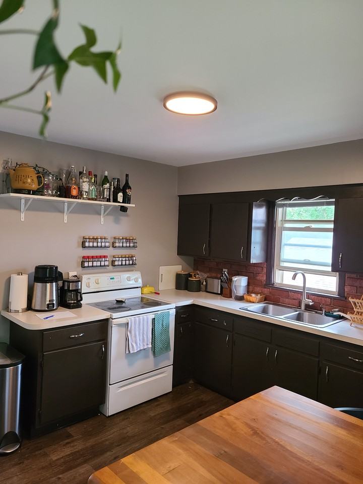 4616 Taylor St Ne #2 - Photo 2 of 15