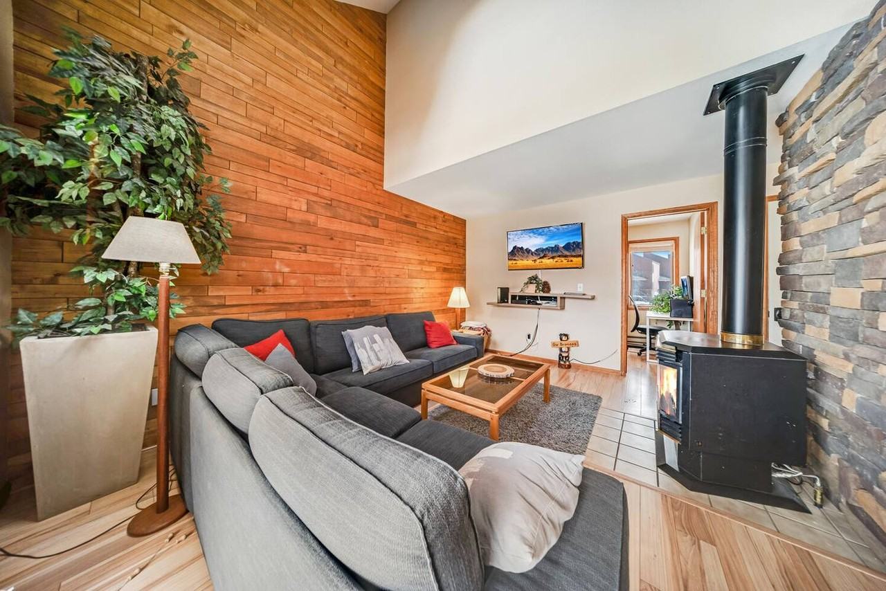 253 County Road 4421 #C - Photo 2 of 24