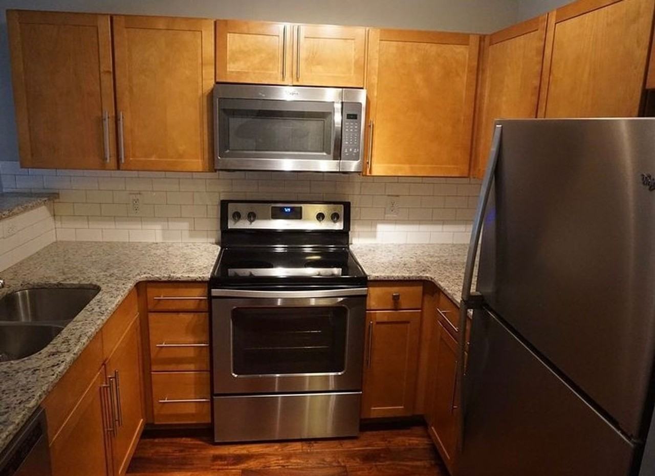 La Vie at Thirteen08 - Photo 3 of 28