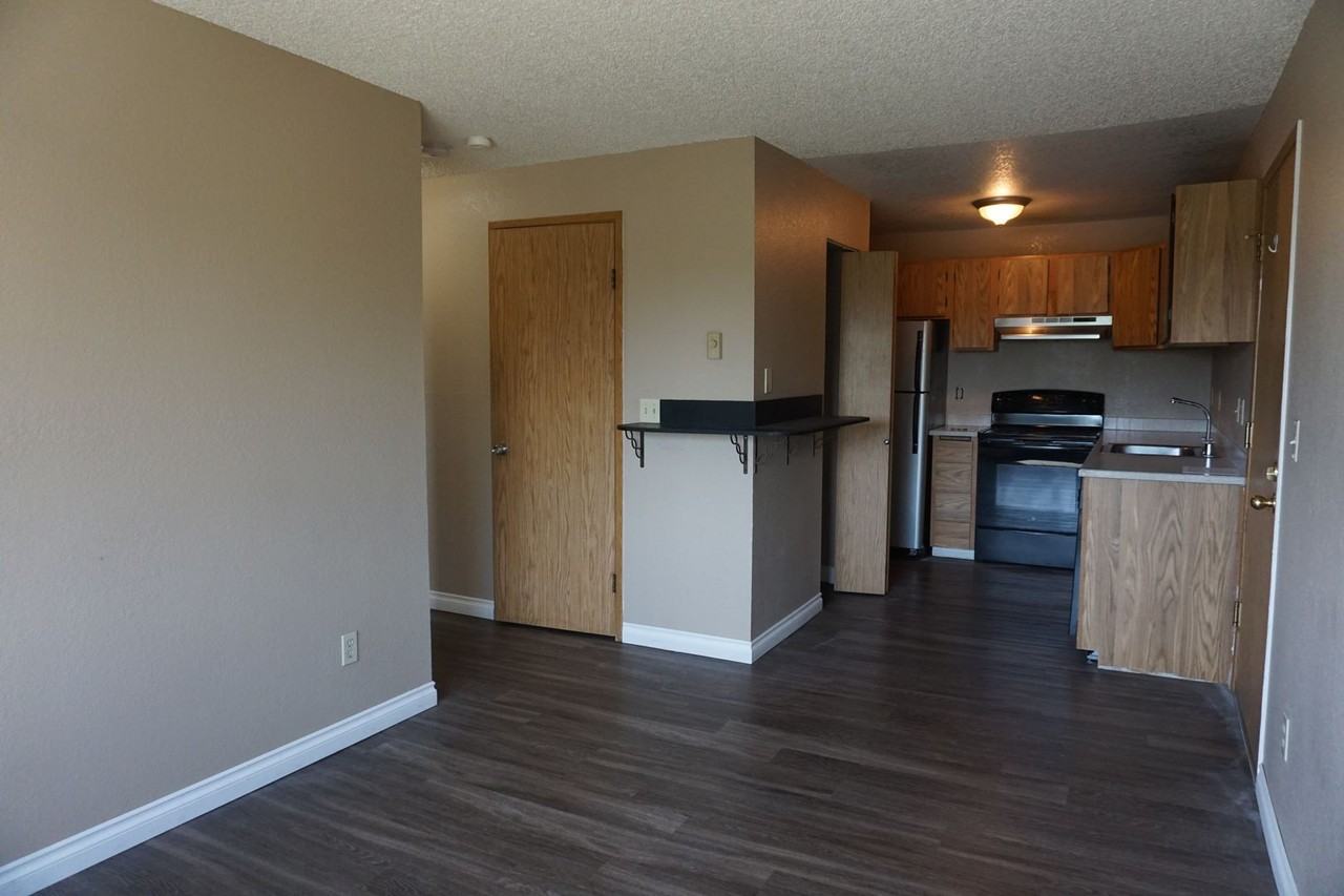 Westwood Apartments - Photo 6 of 18