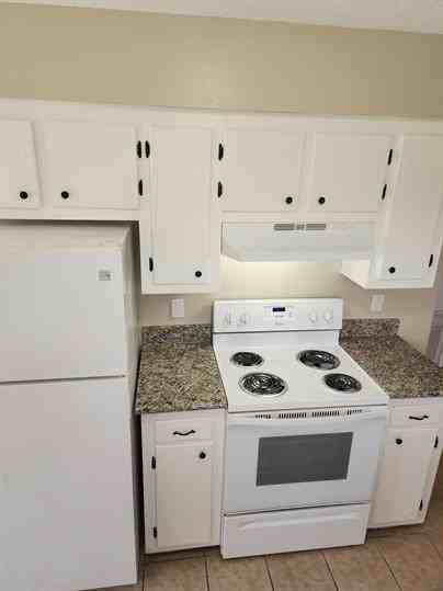 42421 Deluxe Lake Dr #4B - Photo 5 of 17