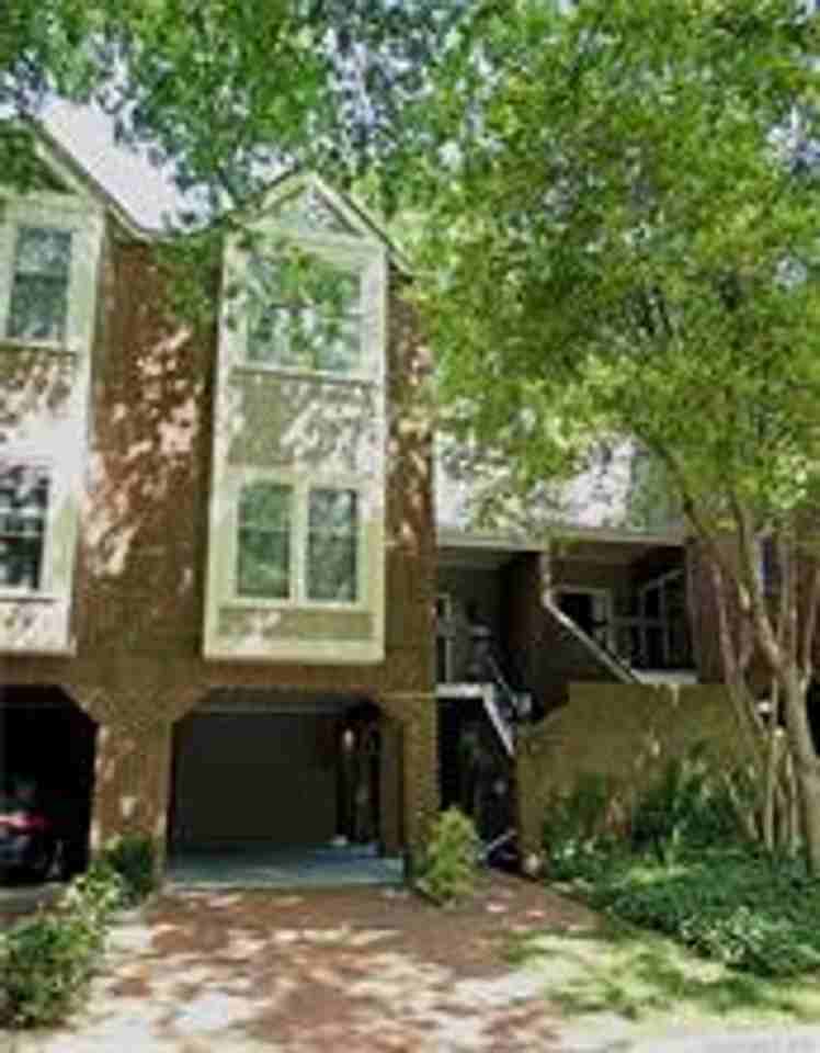 242 S Clarkson St - Photo 2 of 35