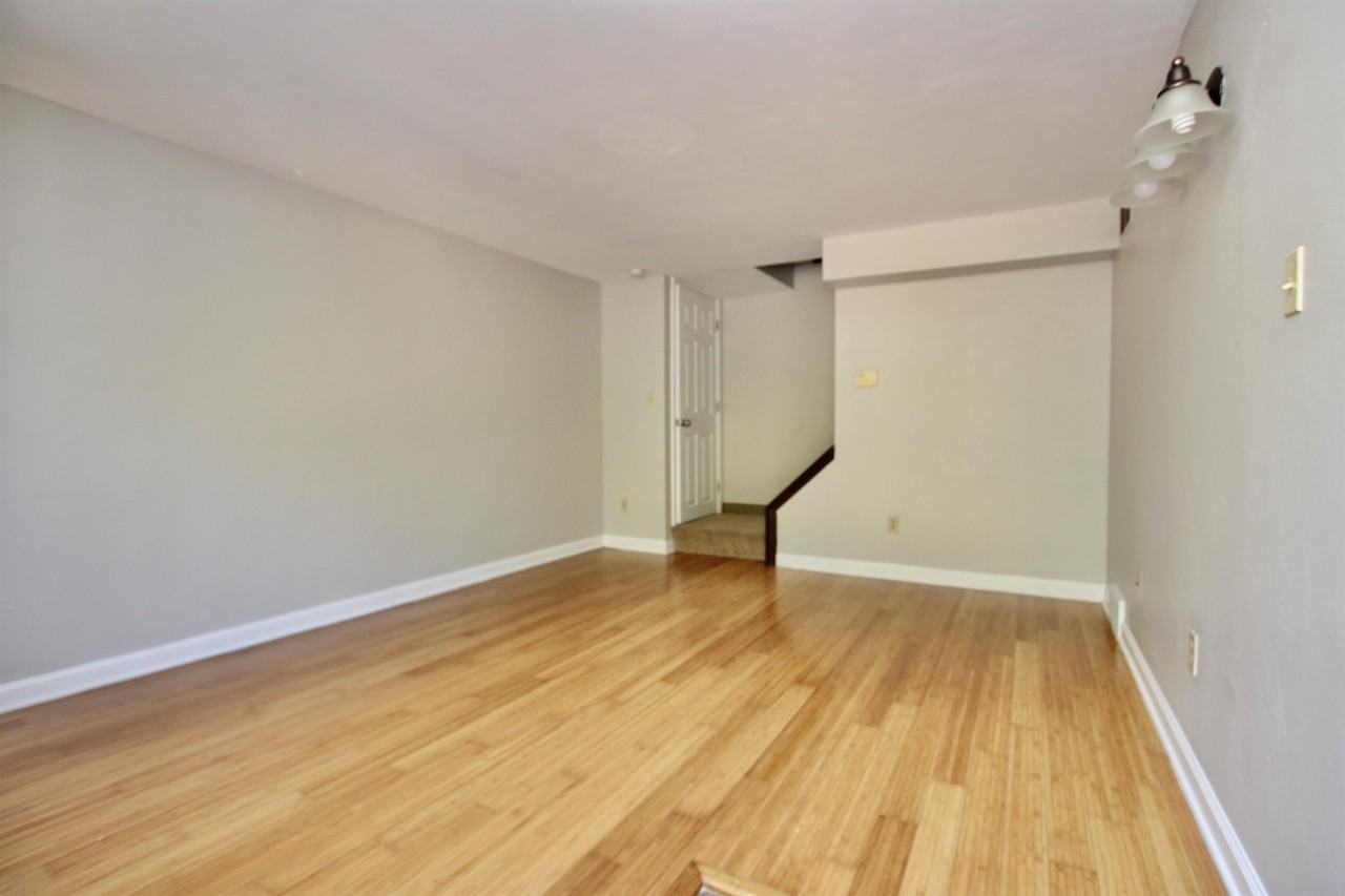 1679 Creekview Dr #1679CRE - Photo 3 of 9