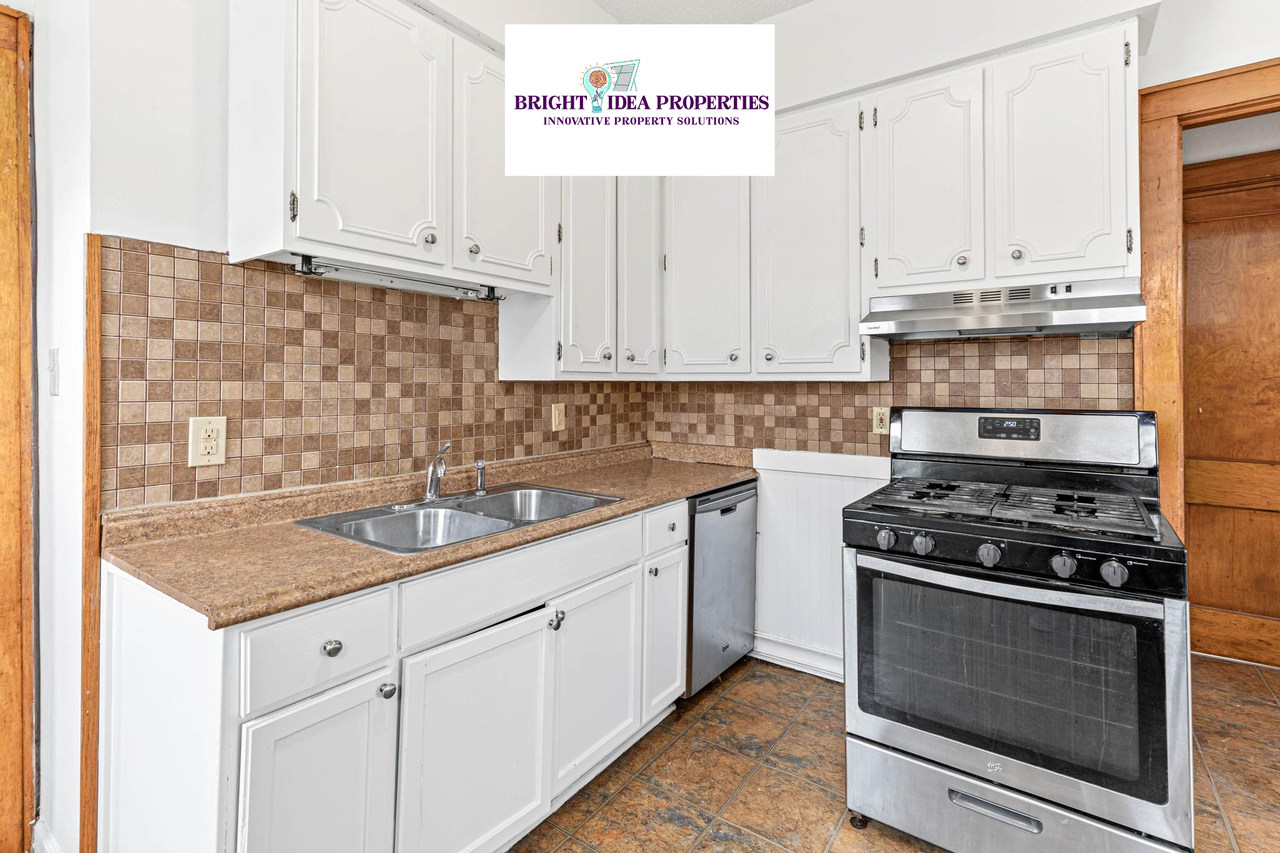 3114 Morgan Ave N #1 - Photo 4 of 28