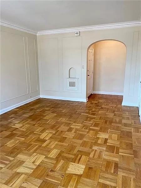 144 N Dithridge St #301