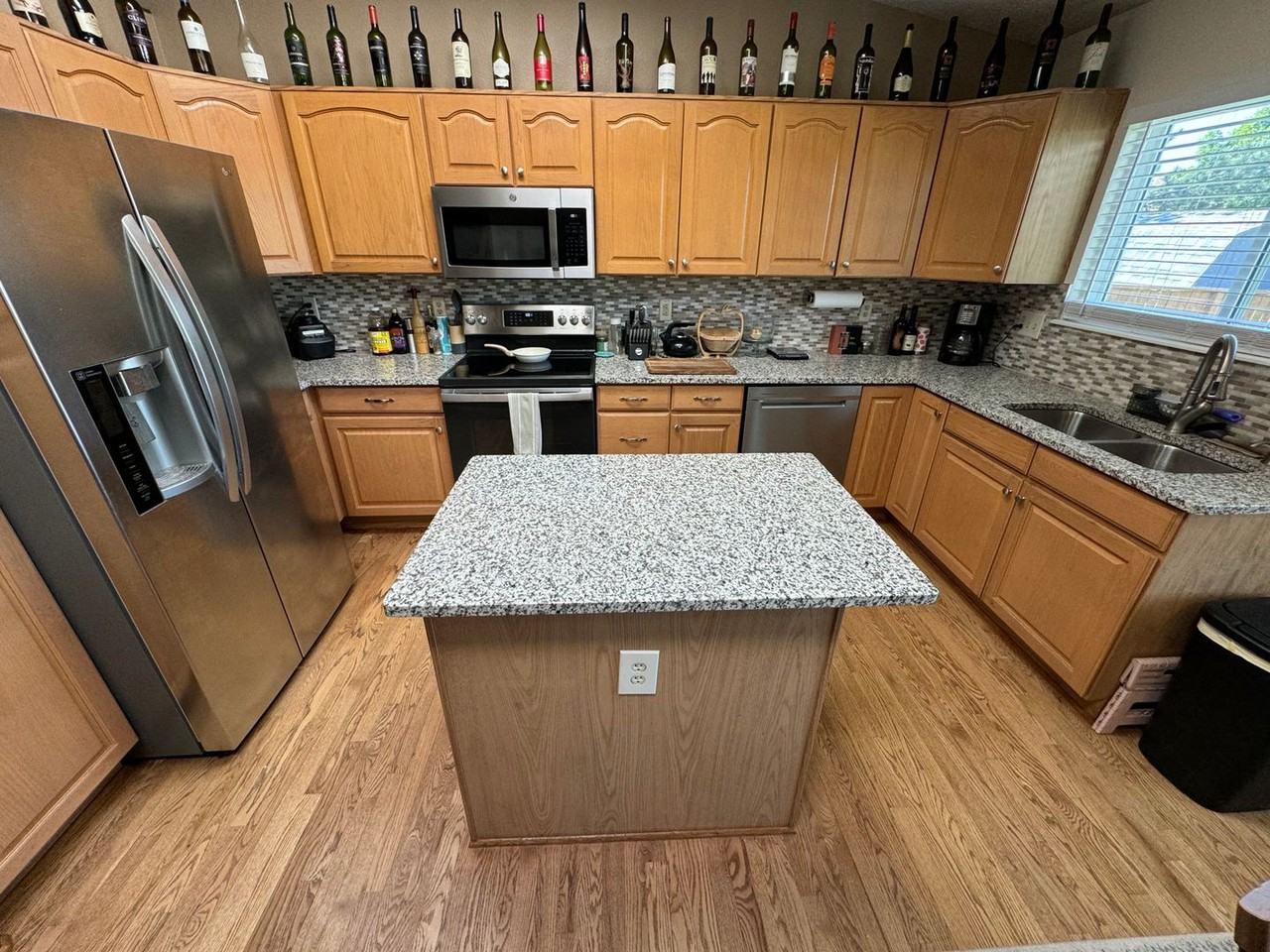 6244 Laguna Cir - Photo 6 of 30