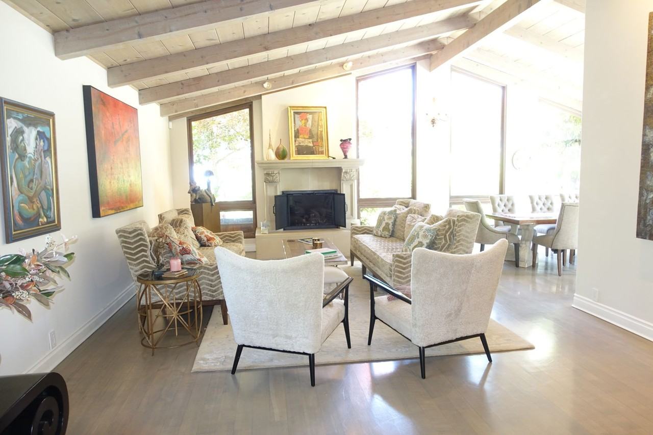 27040 Dezahara Way - Photo 2 of 37