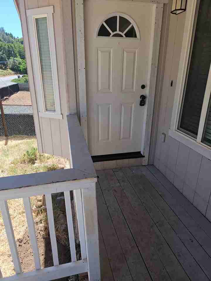 10120 Point Lakeview Rd - Photo 2 of 12