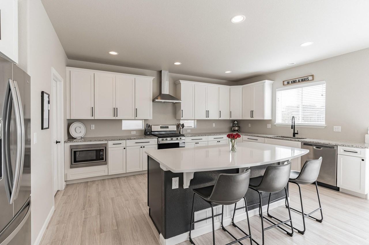 10385 Sharon Springs Dr #NA - Photo 6 of 29