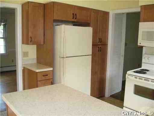 127 Shady Ln - Photo 2 of 11