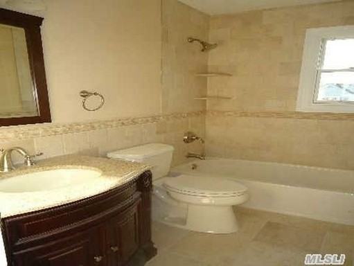 252 E Shore Dr - Photo 3 of 10