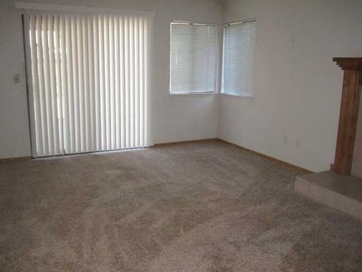 2069 Winema Way - Photo 2 of 5