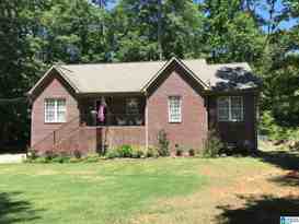 932 Lakeside Dr  