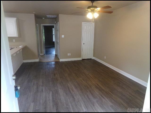 264 Glenna Ln - Photo 2 of 8