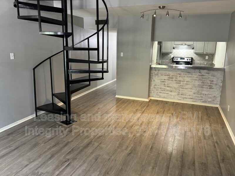 300 Lozes Ave #1603 - Photo 3 of 18